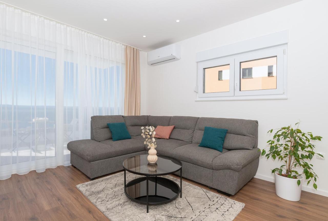 Apartment Pepe Makarska Bagian luar foto